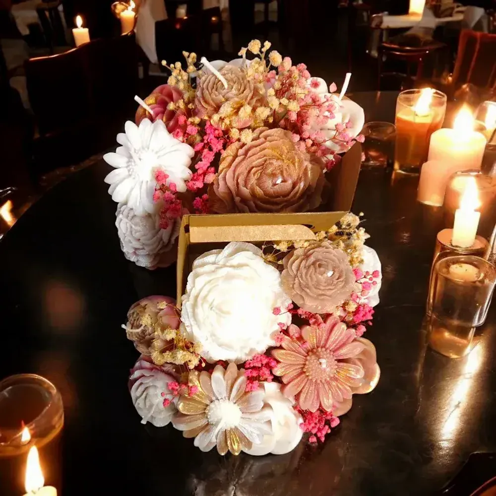 Candles - Artisan Flower Candle Bouquet Basket–Scented Collection - WIRAWIRI