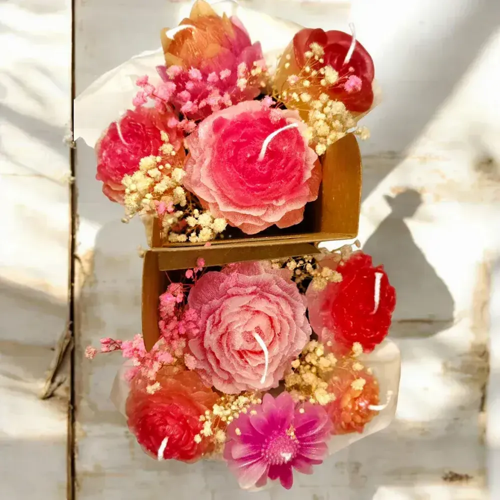 Candles - Artisan Flower Candle Bouquet Basket–Scented Collection - WIRAWIRI