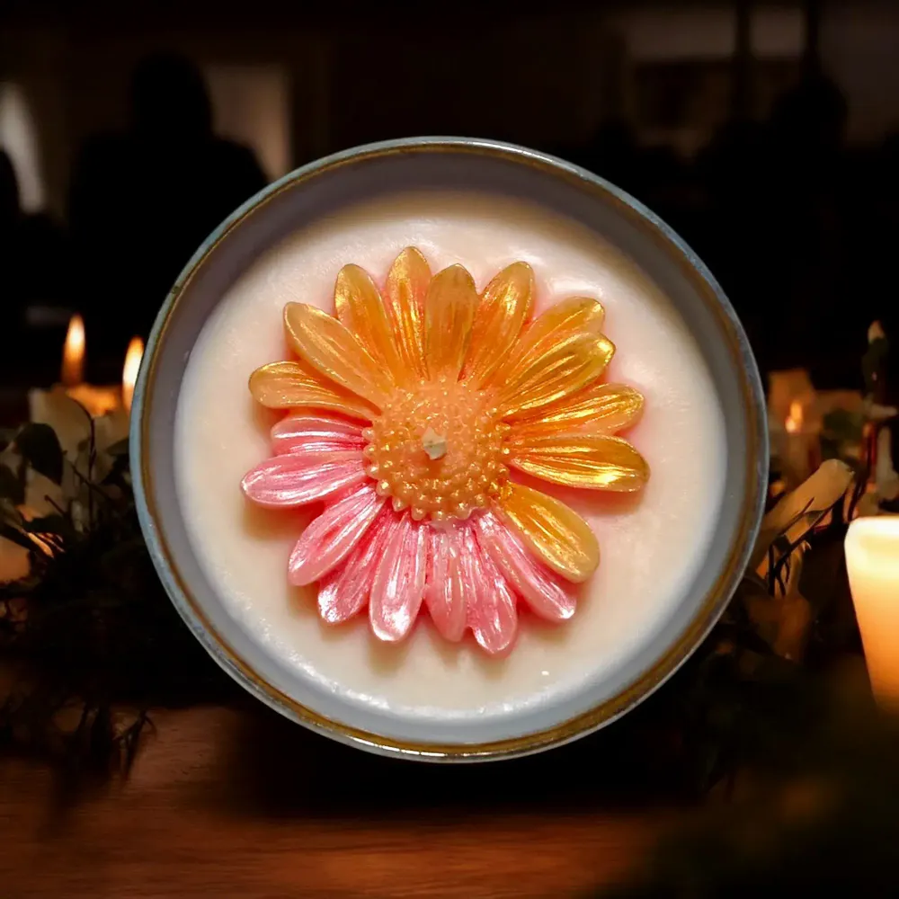 Candles - Daisy Flower Design Scented Jar Candle – Soy Wax - WIRAWIRI