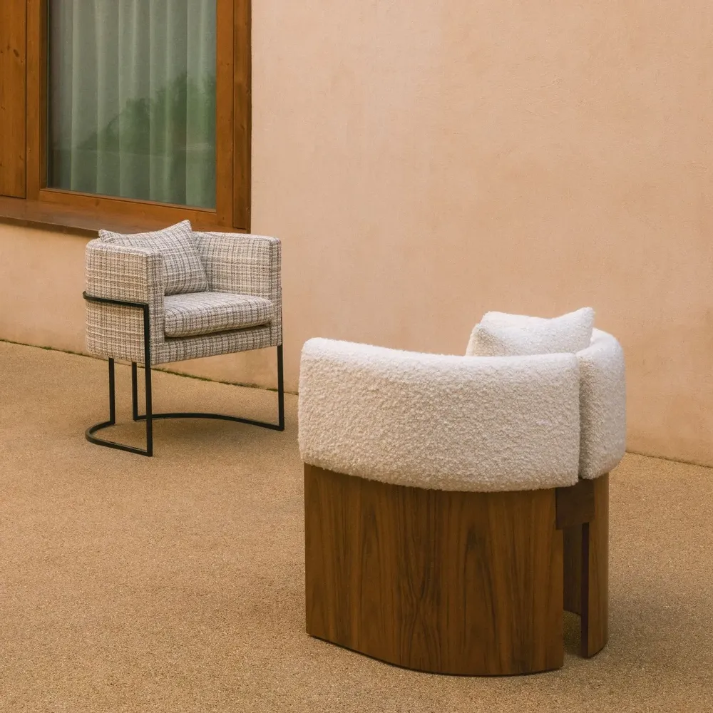 Chairs for hospitalities & contracts - Dining Chair JULIUS Seat fabric - Com/COL Frame Black lacquered Iron - DUISTT