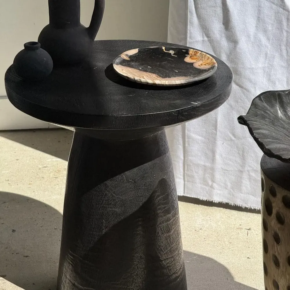 Decorative objects - Blackened teak cup in the shape of a monoxyl leaf or flower H10 D41 - OFFICE OBJETS