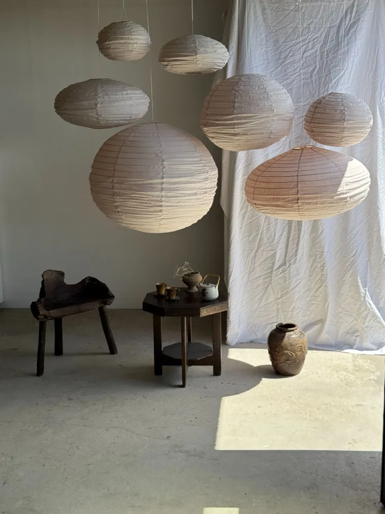 Hanging lights - Medium suspension in Japanese rattan and natural linen round rosé D40 - OFFICE OBJETS
