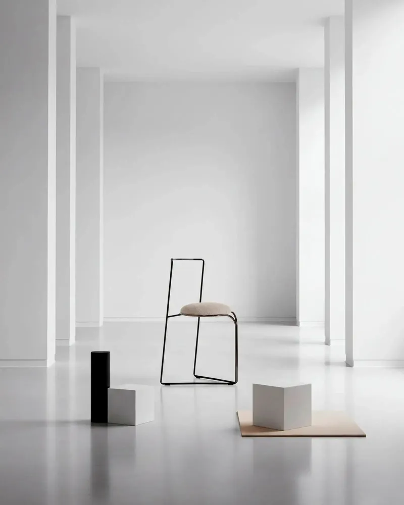 Tabourets pour collectivités - FLOW CHAIR, SCULPTURAL MINIMAL ULTRABLACK CHAIR - LAPIEGA
