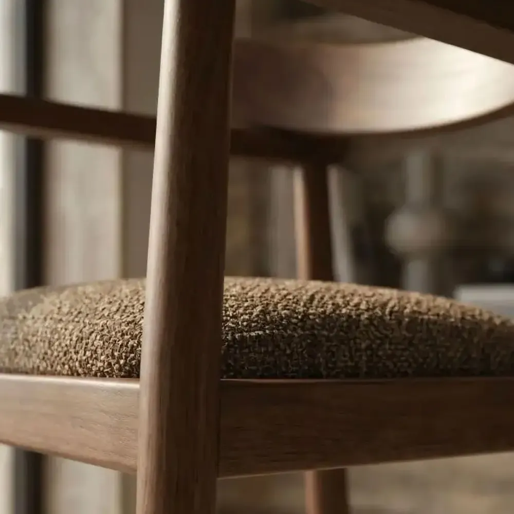 Chaises - Chaise GAIA teinte noyer & tissu marron - EMPREINTE DU TEMPS