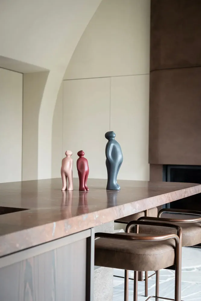Objets design - The Visitor - Ceramic figurine & sculpture - GARDECO OBJECTS
