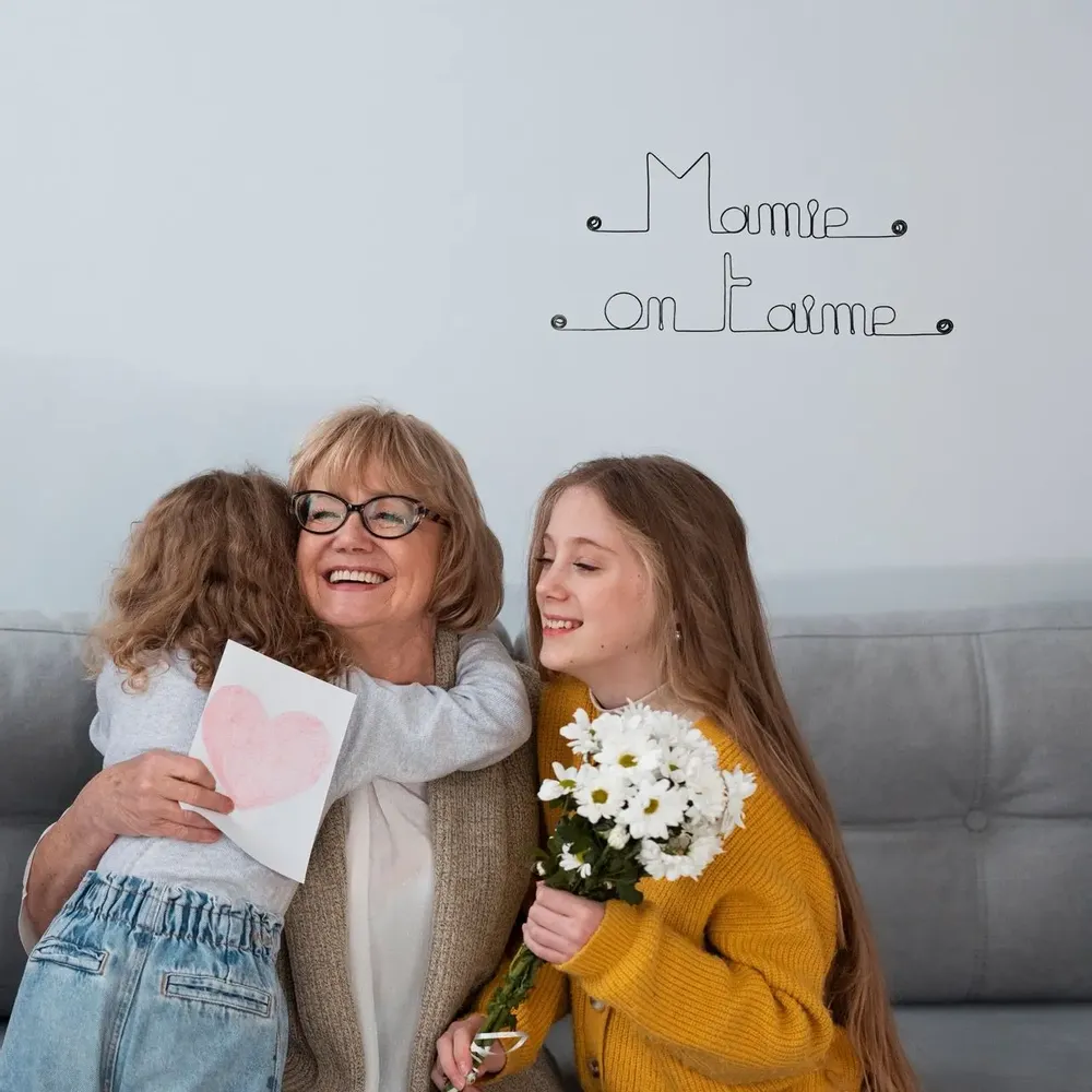 Other wall decoration - Grandmothers' Day "Grandma, we love you" - in Wire - BIJOUX DE MUR