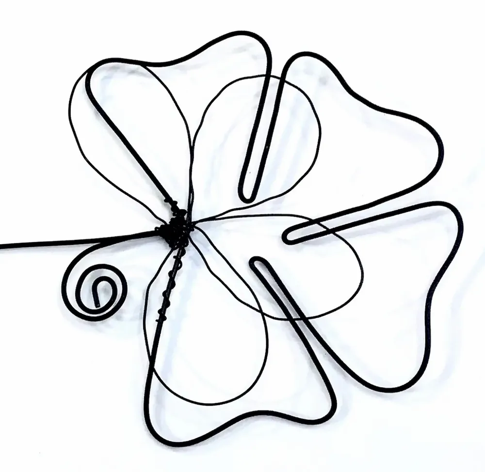 Other wall decoration - Clover Flower - "Happiness" - Wire Wall Decoration - BIJOUX DE MUR