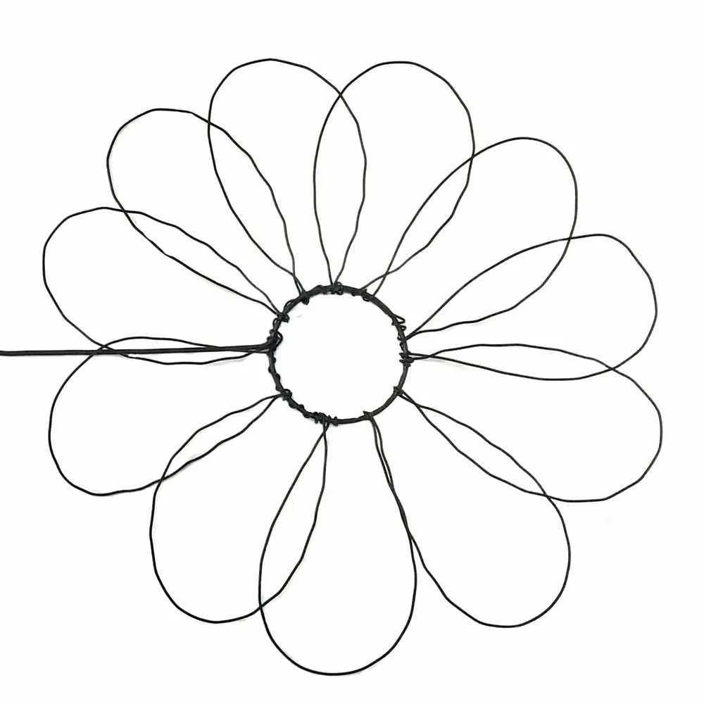 Other wall decoration - Daisy Flower - "Love" - ​​Wire Wall Decoration - BIJOUX DE MUR