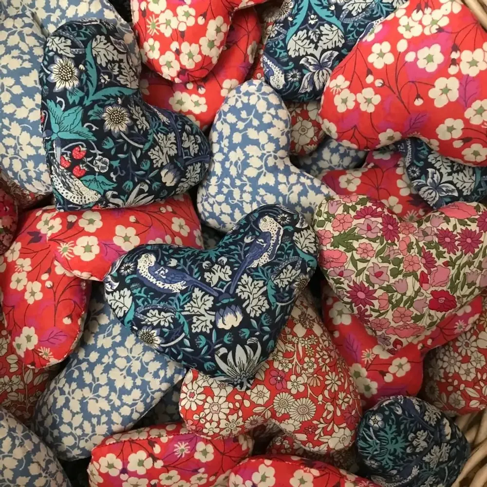 Home fragrances - 24 Loose Cotton Lavender Hearts - Assorted Liberty Fabrics - LIME TREE DESIGN