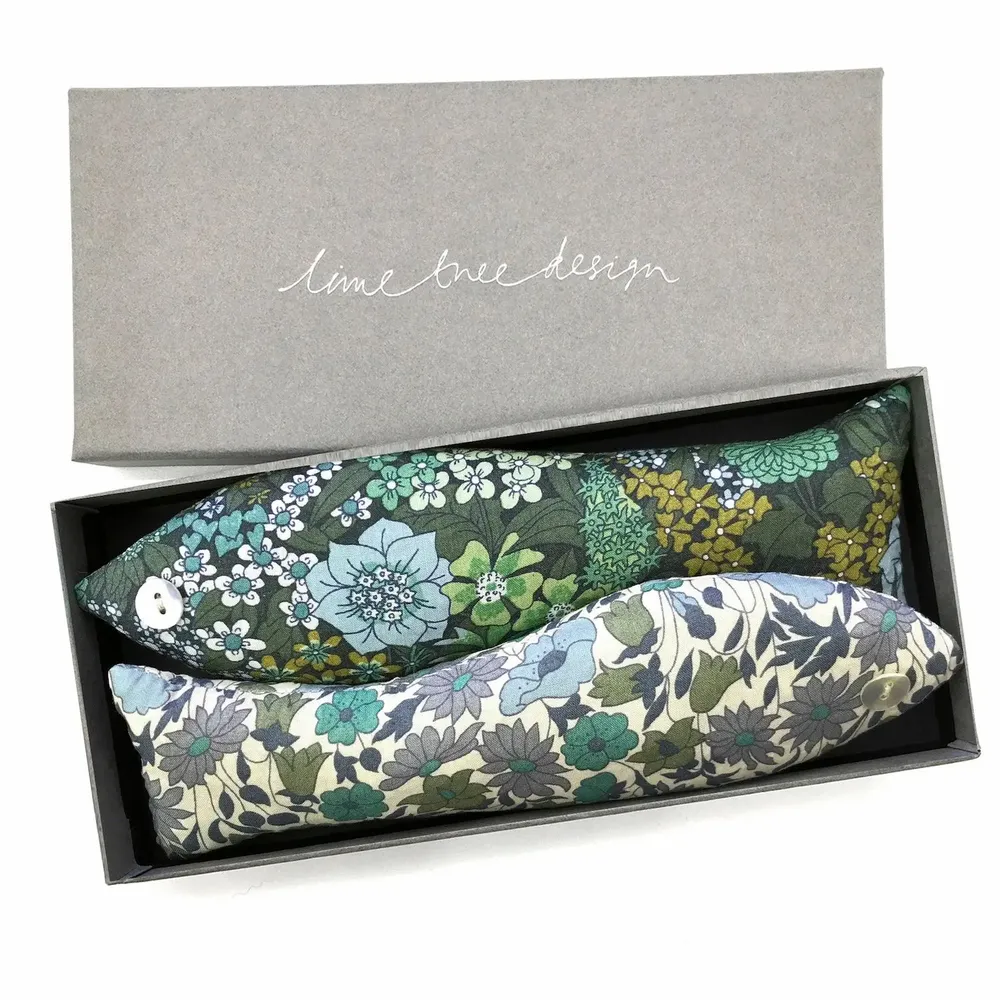 Parfums d'intérieur - Boîte de 2 poissons en coton à la lavande - Strawberry Thief Turquoise - LIME TREE DESIGN