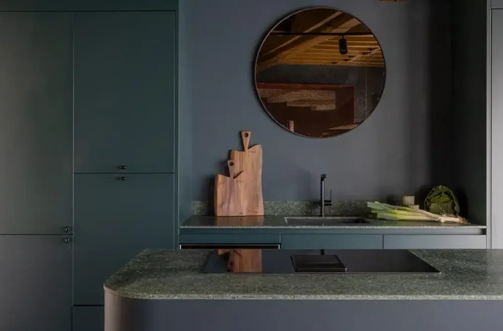 Autres tables  - Plan de travail en matières recyclés - SILLON
