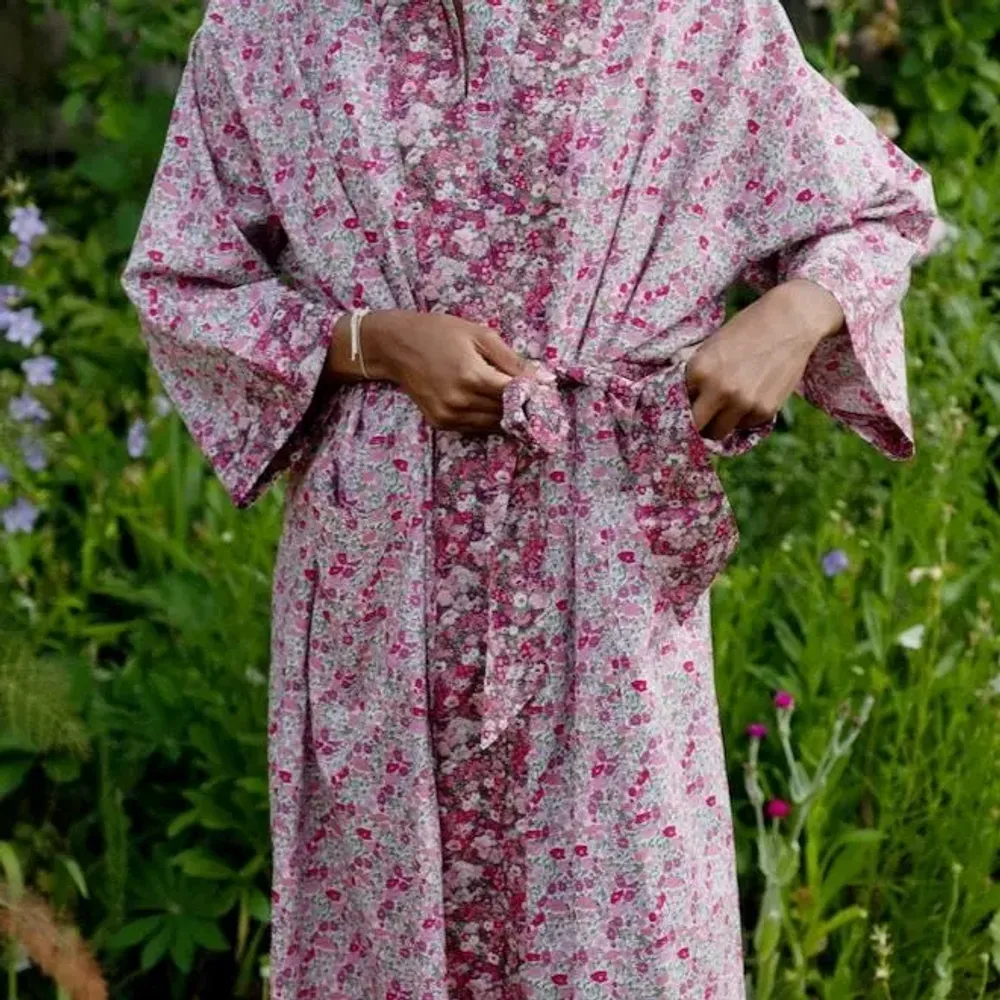 Vêtements de nuit - Peignoir kimono long Poppy Forest, fabriqué en tissu Liberty - LIME TREE DESIGN