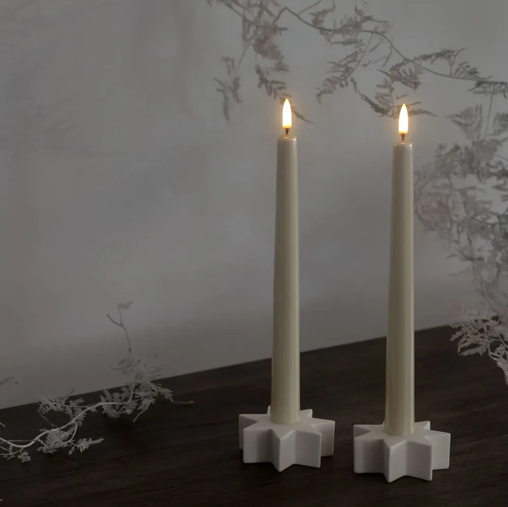 Éclairage LED - Classic Taper Candle (2 pack) - New Colours - PIFFANY COPENHAGEN