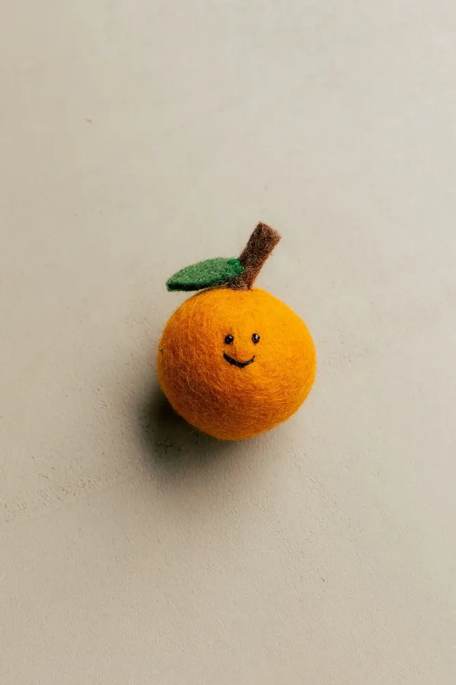 Objets déco enfant - Magnets en laine colorés représentant des fruits et des légumes - PERSON'ELLE