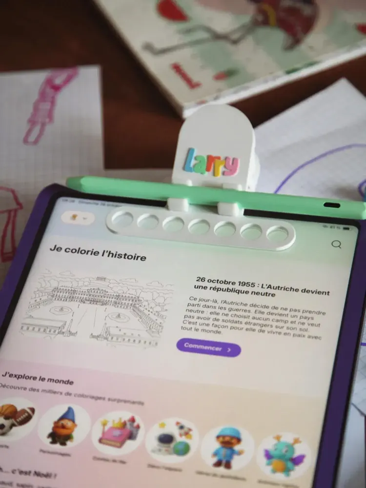 Children's arts and crafts - Larry - LARRY