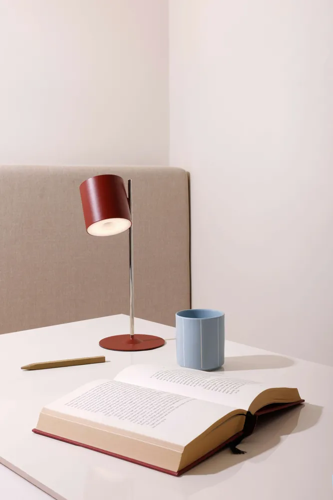 Moveable lighting - FLYT Portable Lamp - DESIGN LETTERS