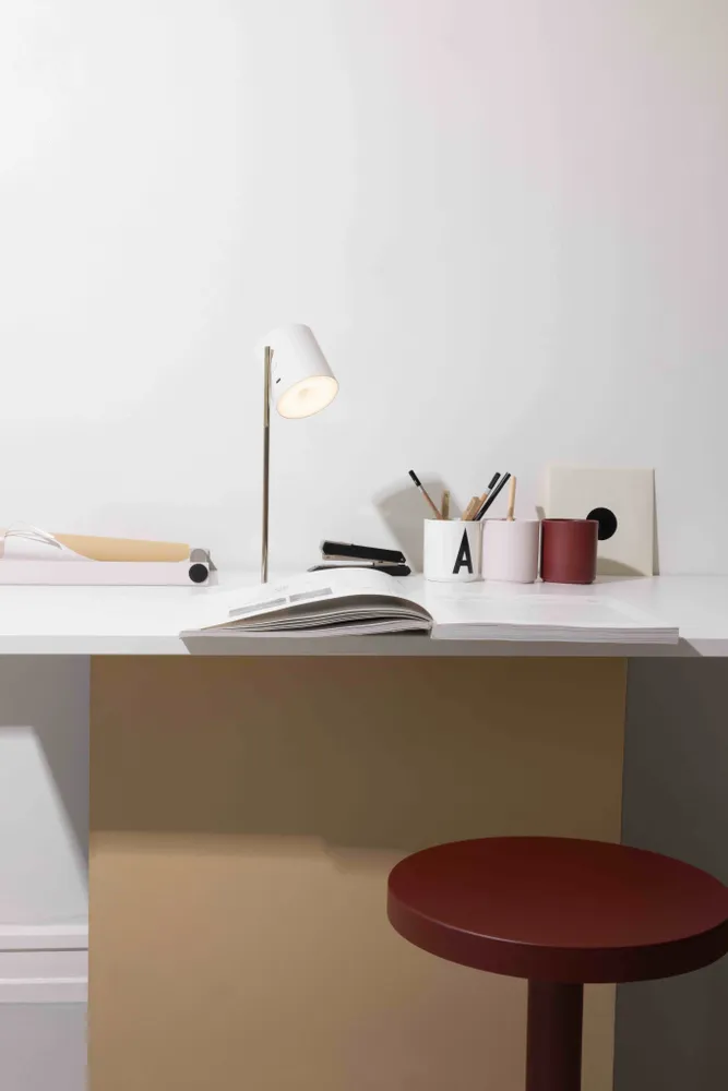 Moveable lighting - FLYT Portable Lamp - DESIGN LETTERS
