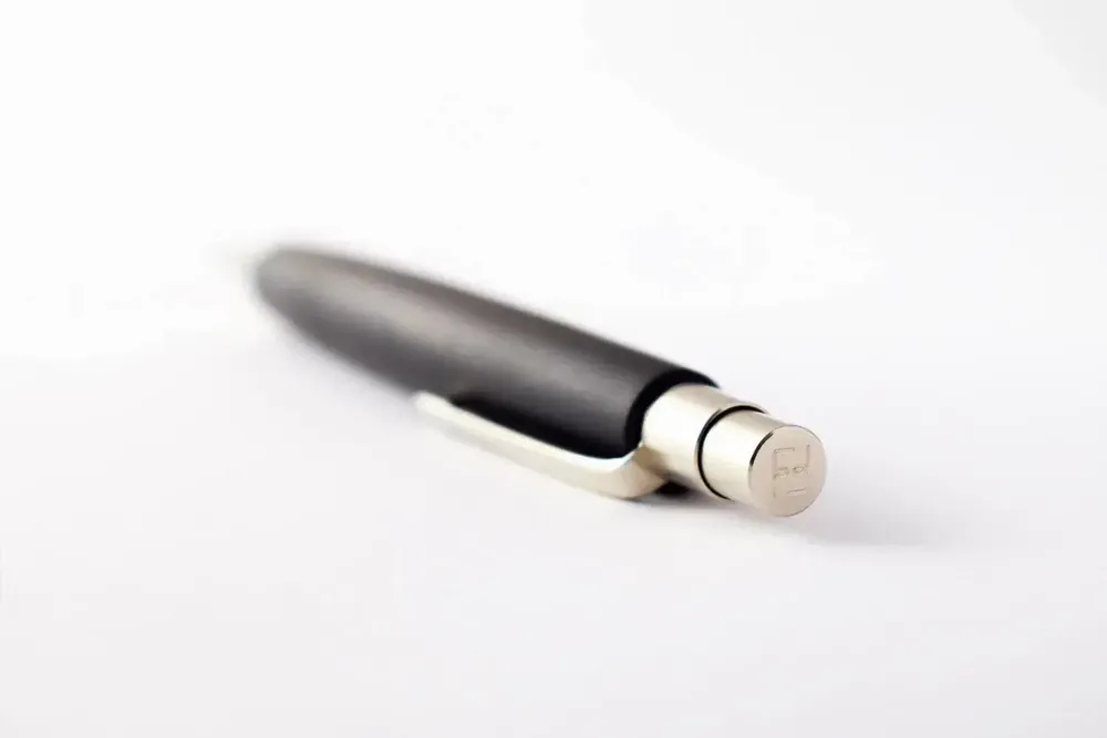 Stylos, feutres et crayons - Stylo-bille « Berlin » — Bois de grenadille - ATELIER FESSELER