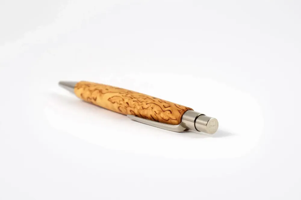 Stylos, feutres et crayons - Stylo-bille « Berlin » — Bouleau finlandais - ATELIER FESSELER