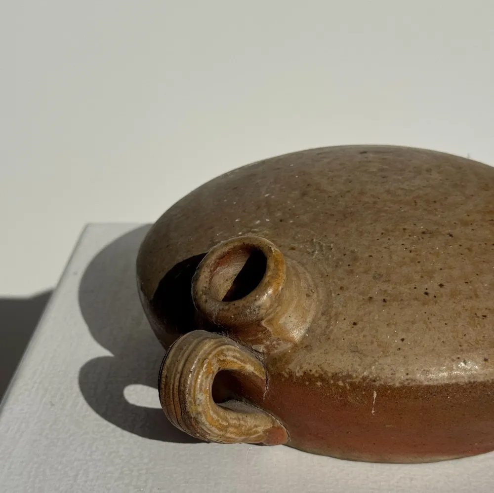 Carafes - D20 antique stoneware flat round jar - OFFICE OBJETS