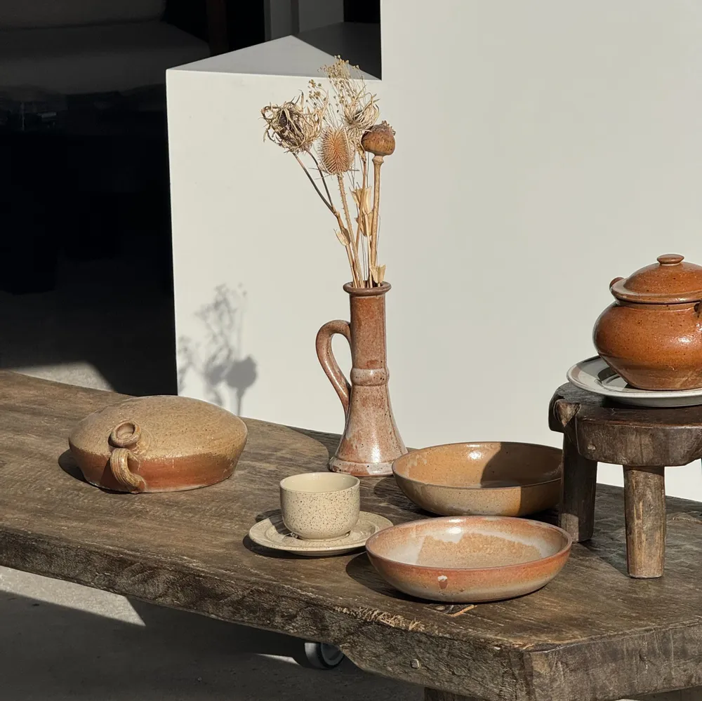 Carafes - D20 antique stoneware flat round jar - OFFICE OBJETS