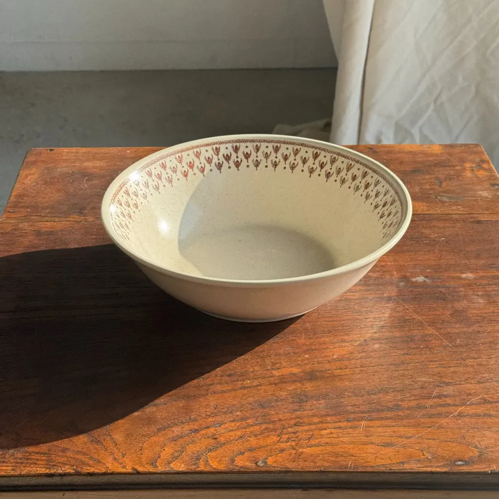 Plats et saladiers - Lot d'un saladier et un plat circulaire frise marron vintage D28 - OFFICE OBJETS