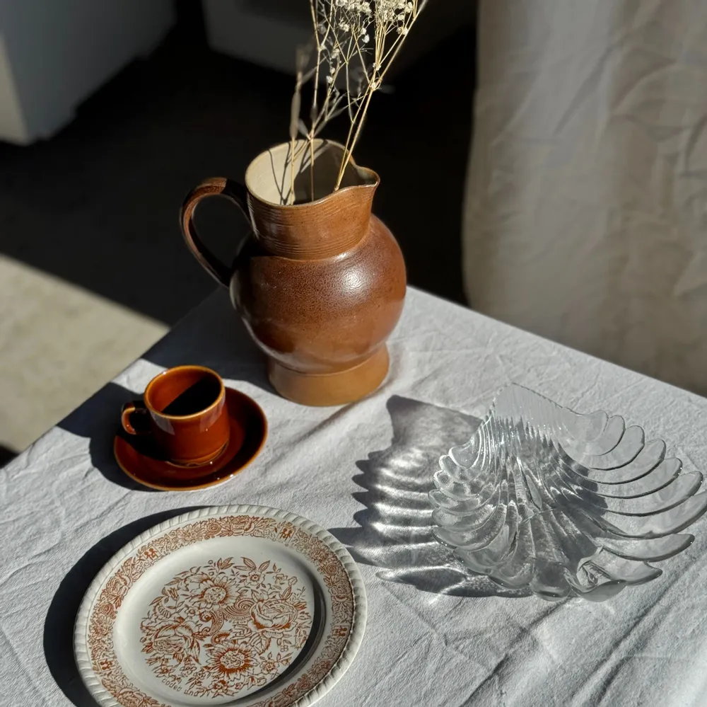 Everyday plates - Set of 4 small dessert plates with stylized flower pattern D20 - OFFICE OBJETS