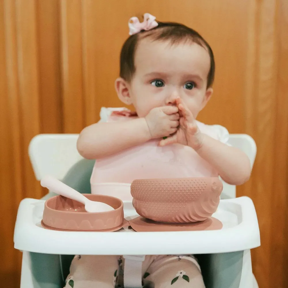 Repas pour enfant - Bavoir en silicone Roll & Lock – Barbe à papa - MINIWARE AB
