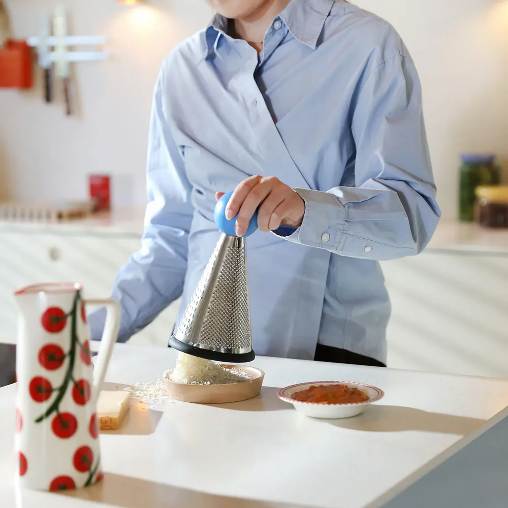 Kitchen utensils - Grater halma blue - &KLEVERING