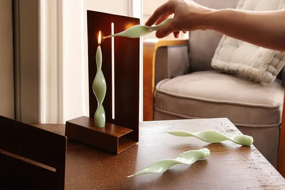 Objets de décoration - FLAMA CANDLEHOLDER - CERABELLA SL