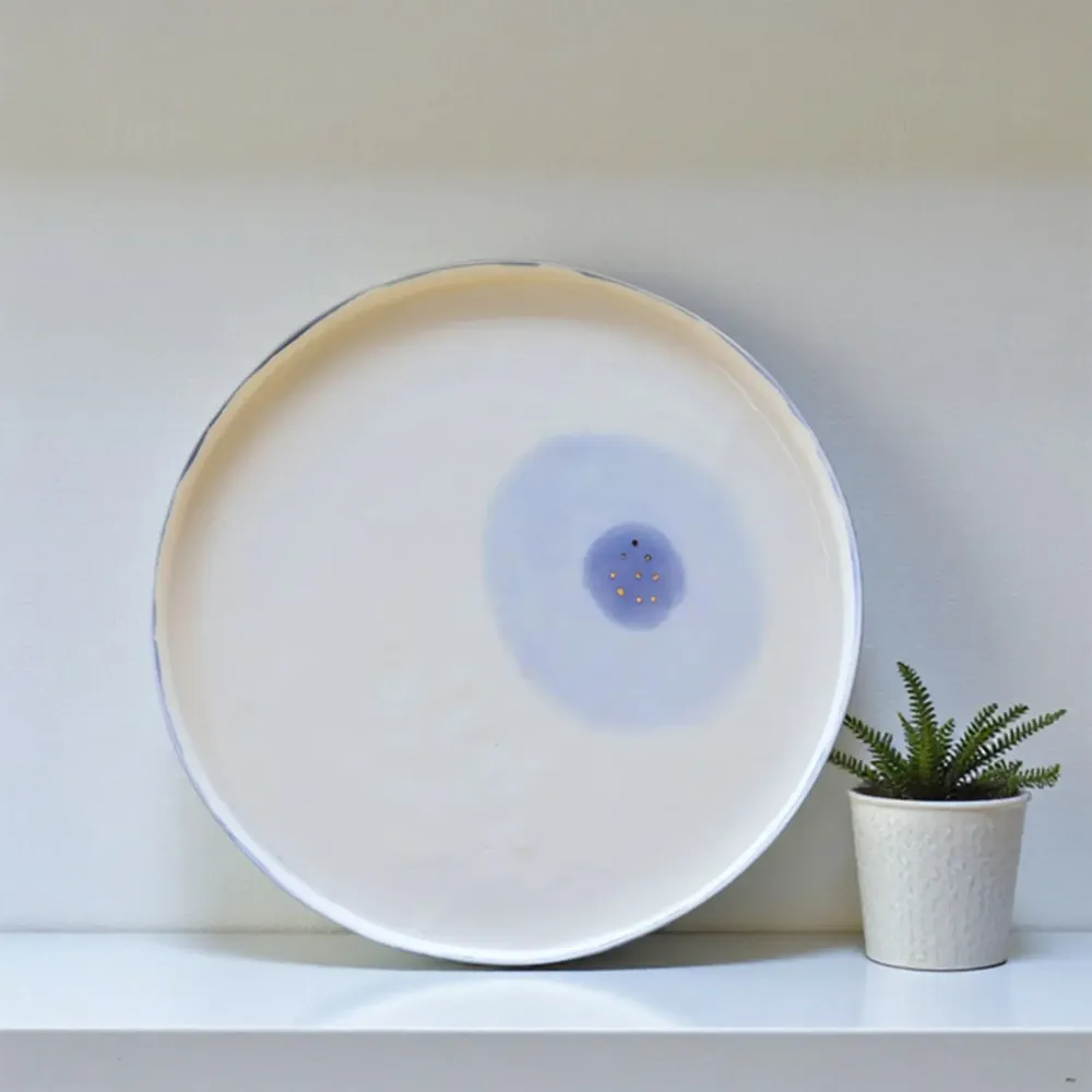 Assiettes au quotidien - Assiette de service Celeste Mare - LALI DESIGN STUDIO