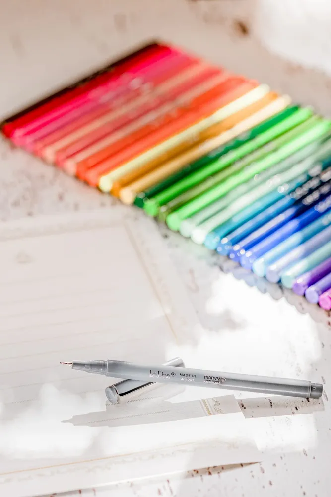 Pens and pencils - MARVY UCHIDA fineliners - LE MAGASIN GÉNÉRAL DISTRIBUTION