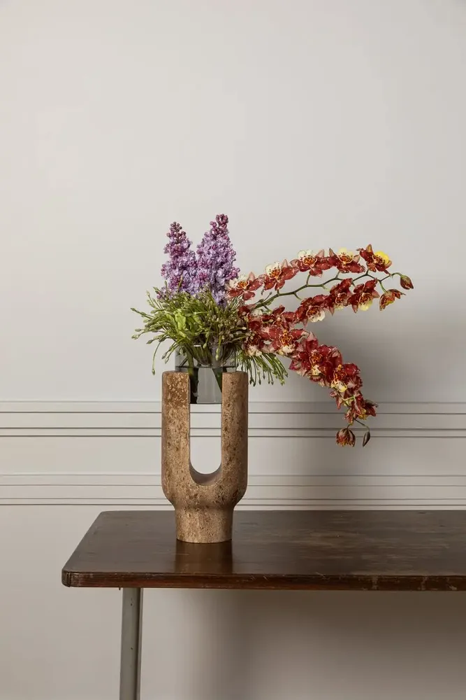 Bougeoirs et photophores  - VASE POUR FLEUR EN MARBRE LYRA PHOTOPHORE - OOUMM