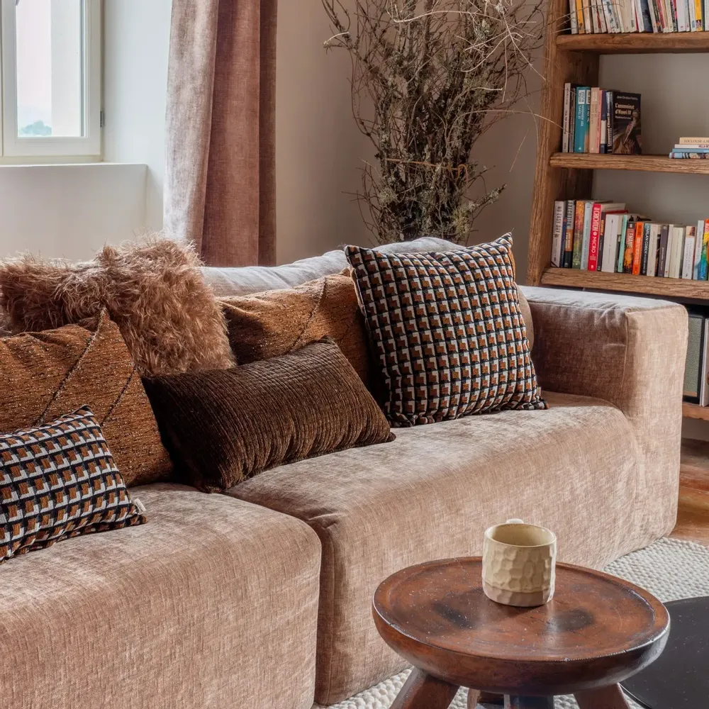 Cushions - MARLON - Velvet cushion cover, 25x40cm - ÂM PHILO- BED AND PHILOSOPHY