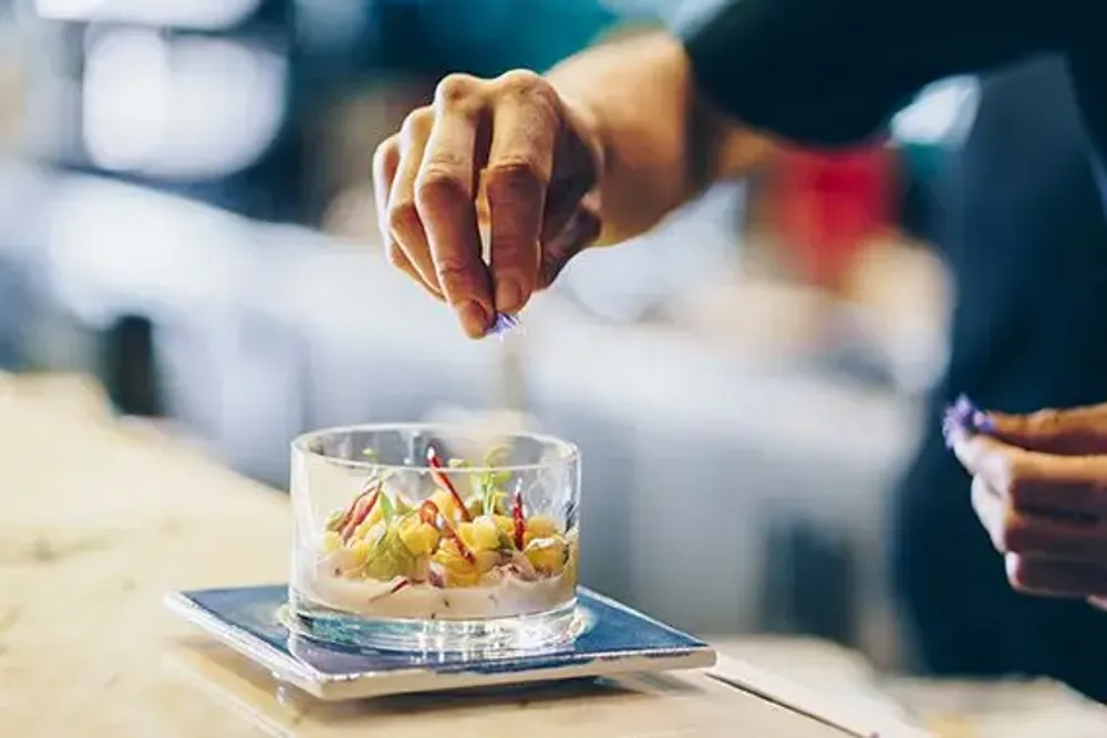 Assiettes au quotidien - Marché aux fruits - Céramique, Vaisselle - LABORATÓRIO D'ESTÓRIAS