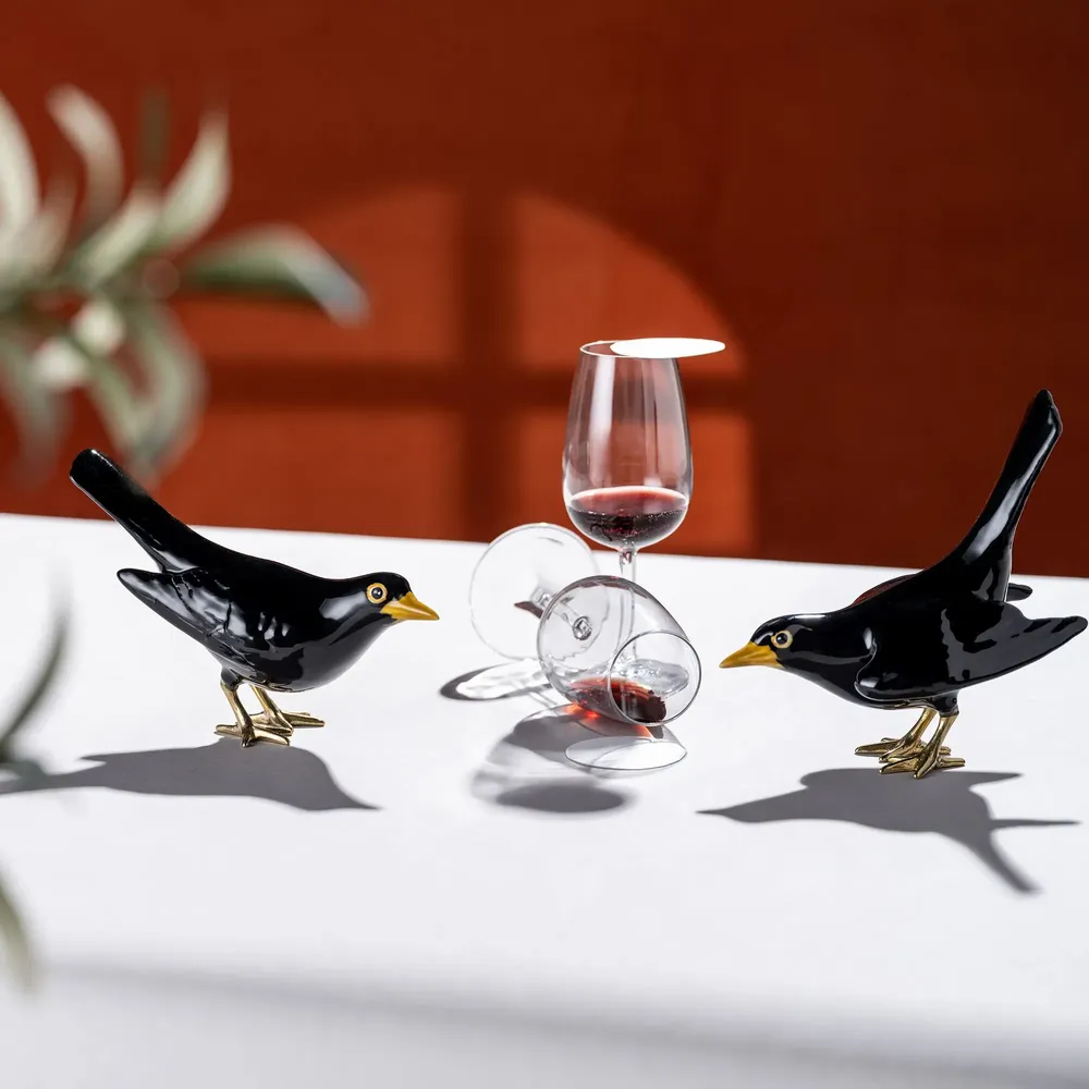 Design objects - A blackbird, obviously - Decorative, ceramic - LABORATÓRIO D'ESTÓRIAS