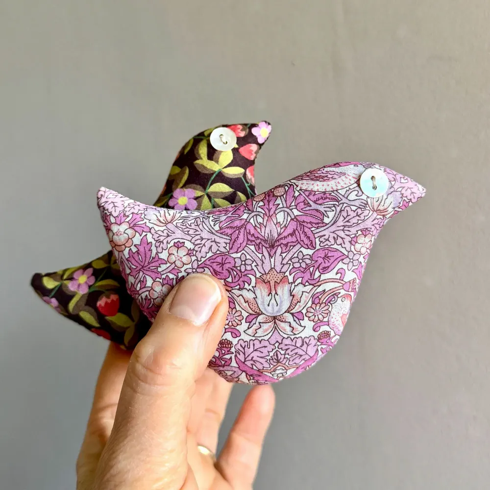 Fragrance for women & men - 10 Assorted Boxes of 2 Cotton Lavender Birds - Morris Collection - LIME TREE DESIGN