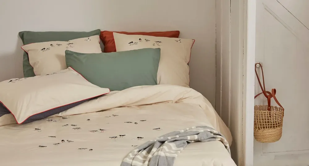 Bed linens - Reversible Embroidered Bedding Set Marée Basse - SYLVIE THIRIEZ