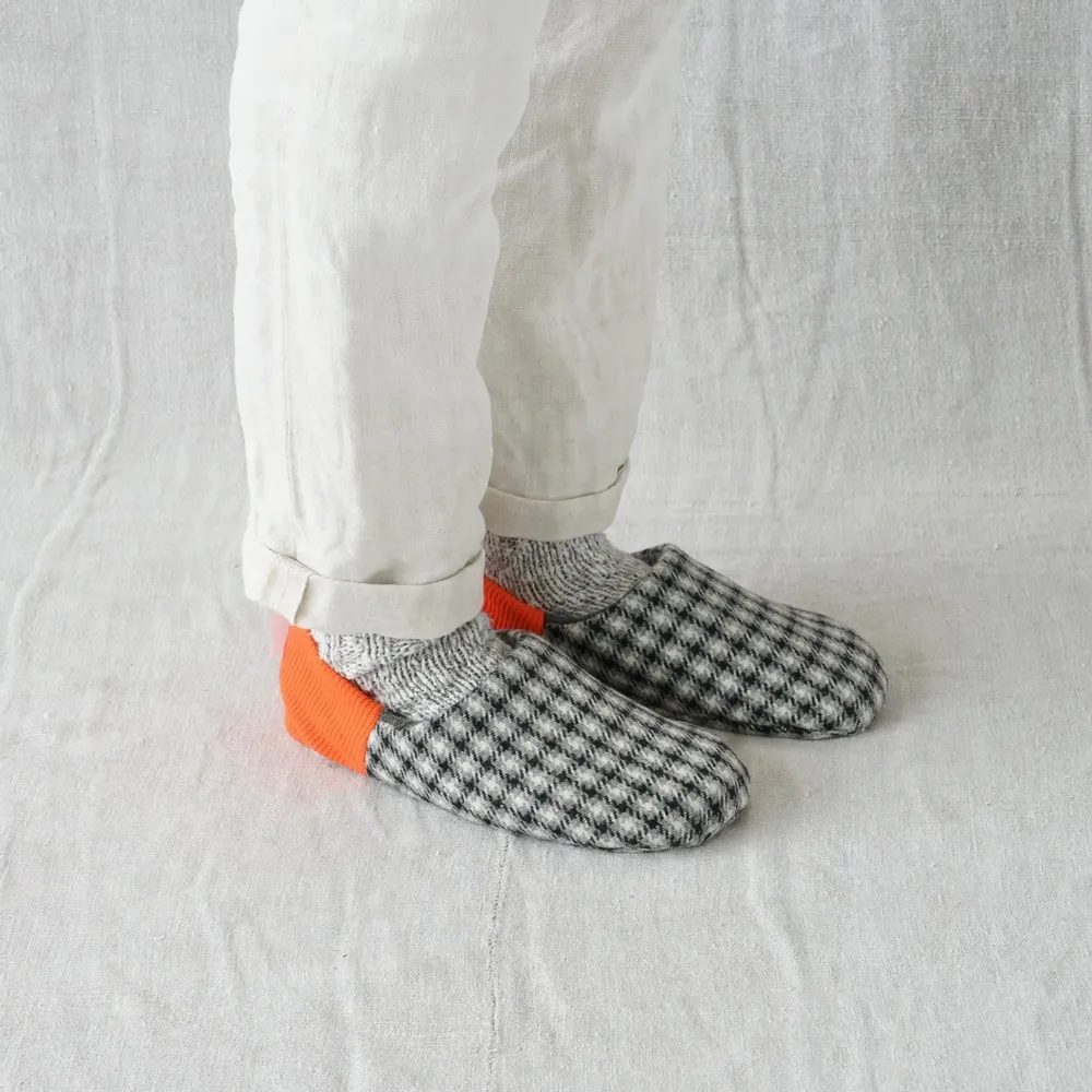 Socks - JAPAN MADE Reversible room shoes / Houndstooth Check × Two Face - MERIPPA