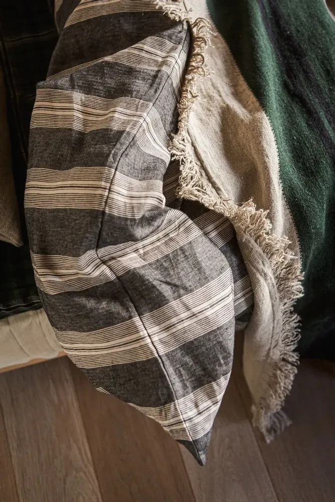 Plaids - Omaha Stripe couverture décorative, housse coussin déco & plaid - LIBECO HOME