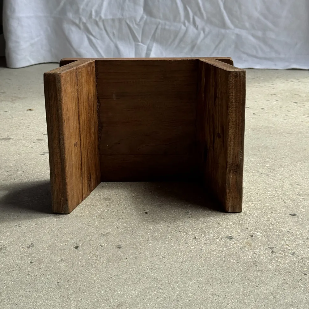 Repose-pieds - Petit stool, tabouret d'appoint en teck ancien, repose-pied indonésien - OFFICE OBJETS
