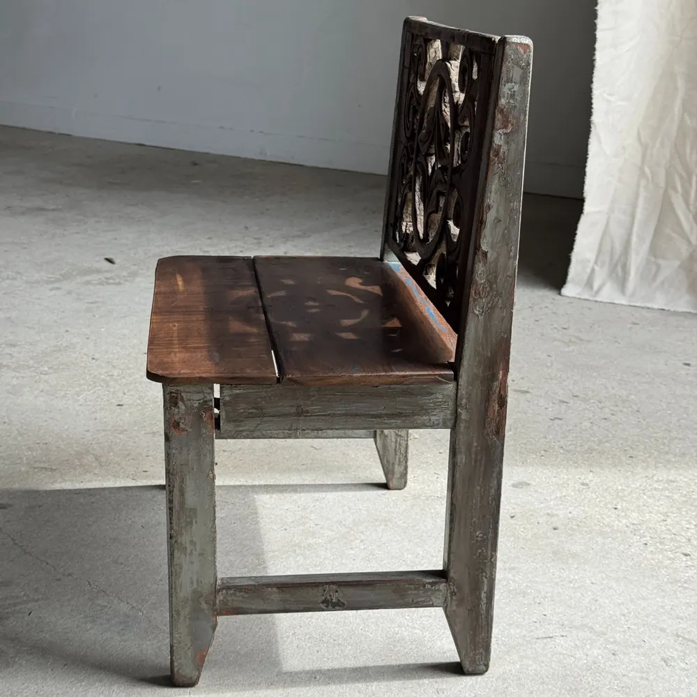 Benches - Mini bench with carved back with rosette and scroll pattern H59 L51 - OFFICE OBJETS