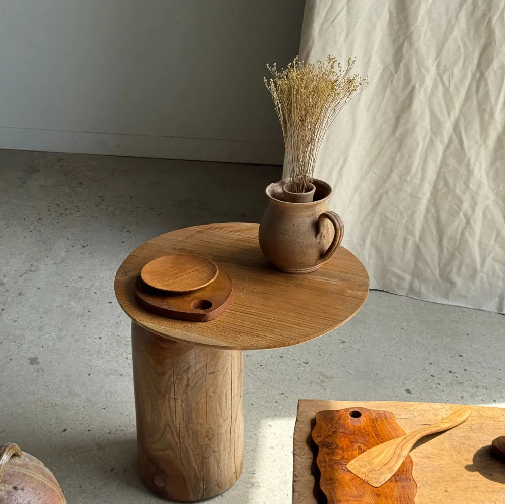 Ustensiles de cuisine - Petite planche à découper en teck monoxyle circulaire à anse 22 x 13 - OFFICE OBJETS