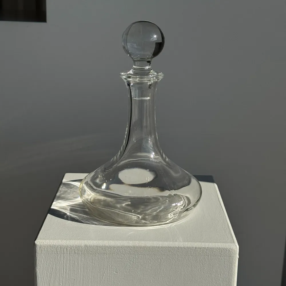 Carafes - Vintage decanter carafe with round cap H27 - OFFICE OBJETS
