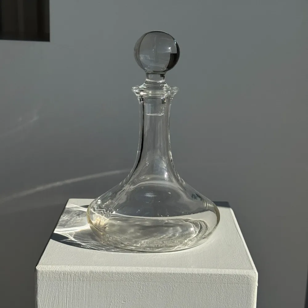 Carafes - Vintage decanter carafe with round cap H27 - OFFICE OBJETS