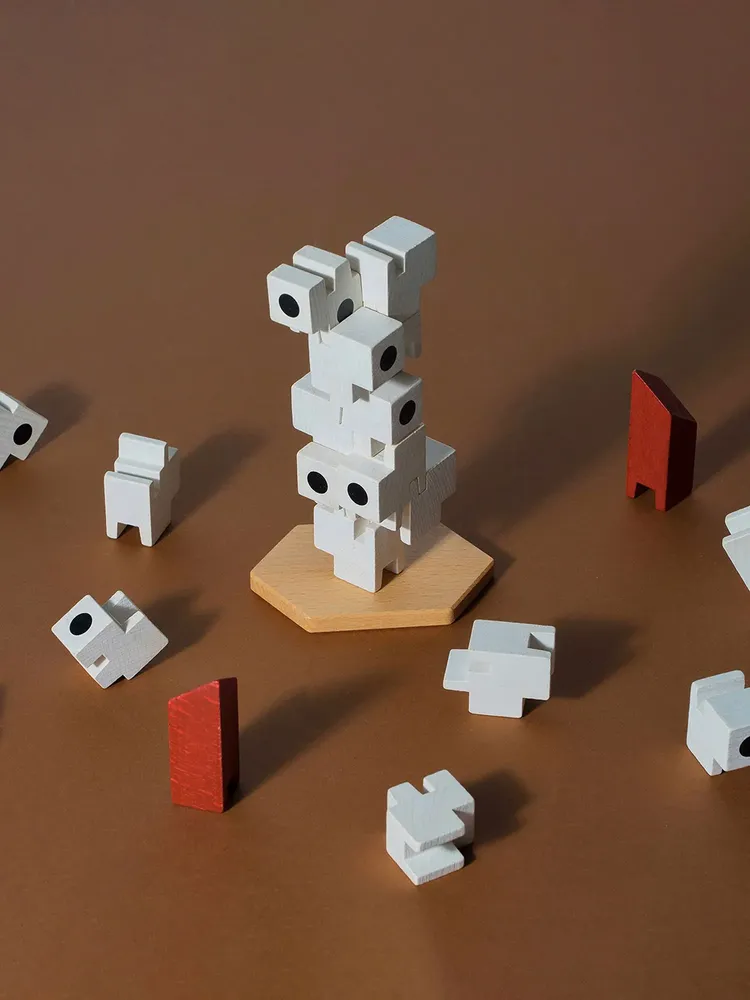 Design objects - Capsule Tower - A TANGIBLE FUTURE
