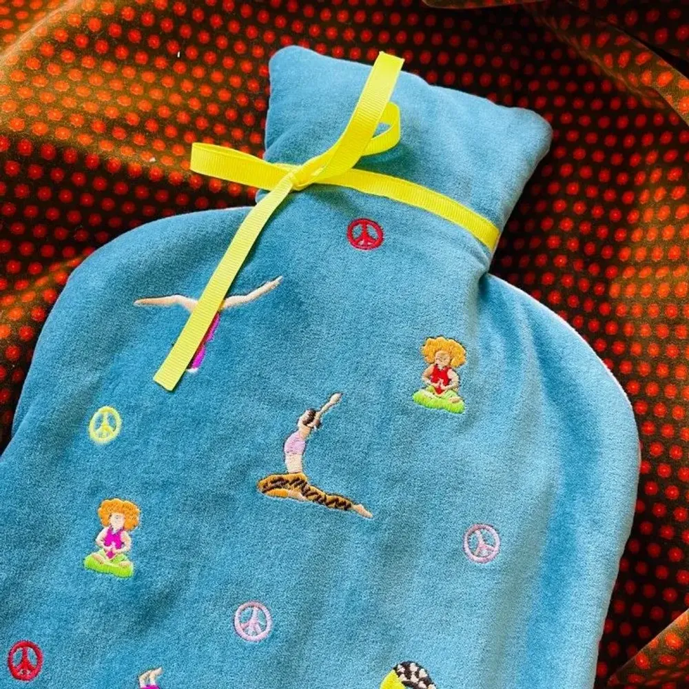 Cushions - Velvet yoga blue velvet hot water bottle - NOÏ
