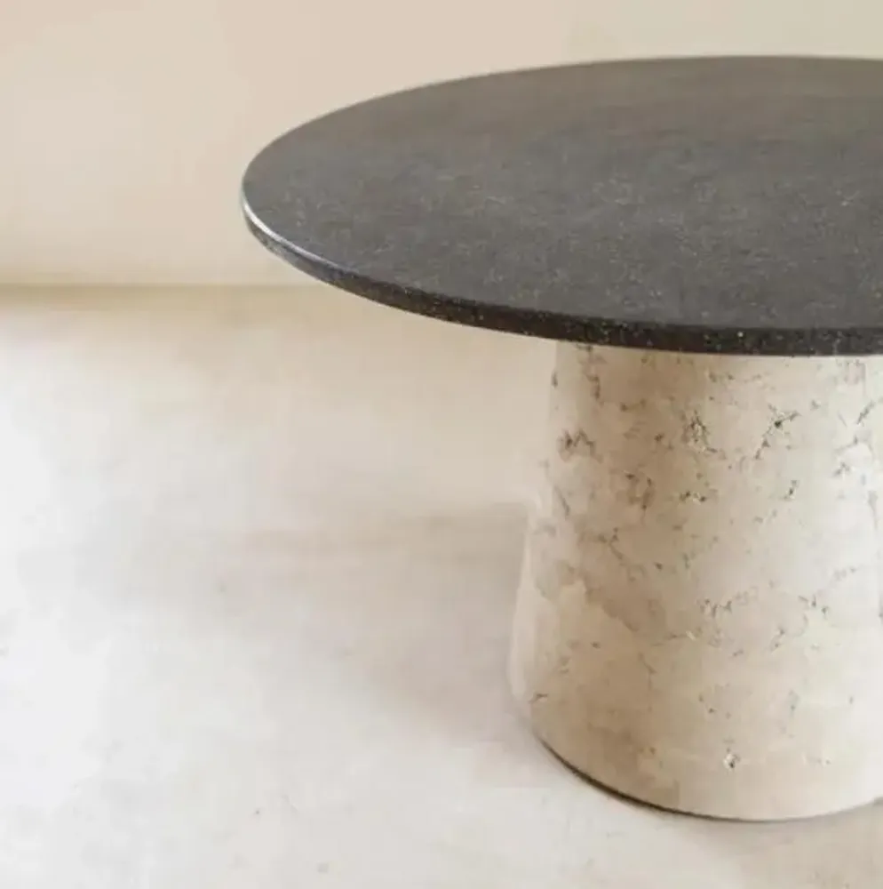 Coffee tables - ROUND DINING TABLE - WOLKBERG CASTING STUDIOS