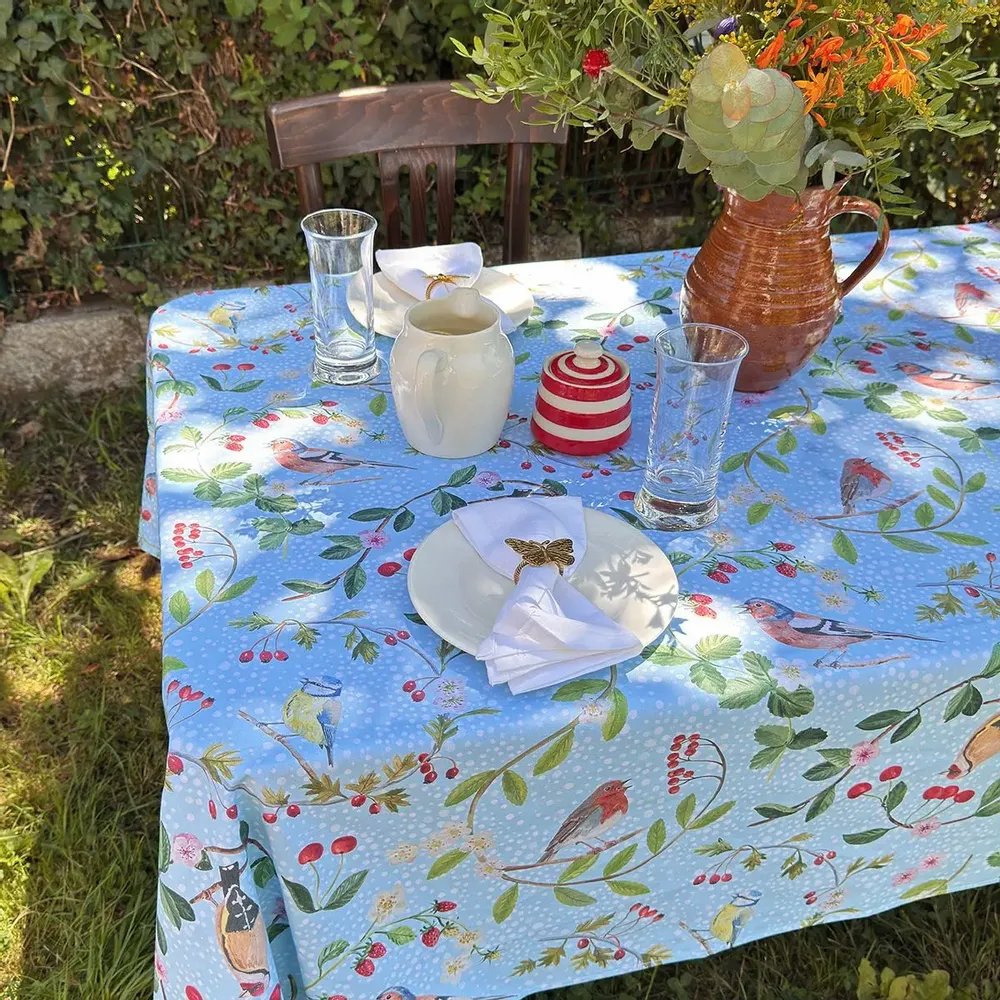 Table linen - European Songbirds Tablecloth - ZOOH
