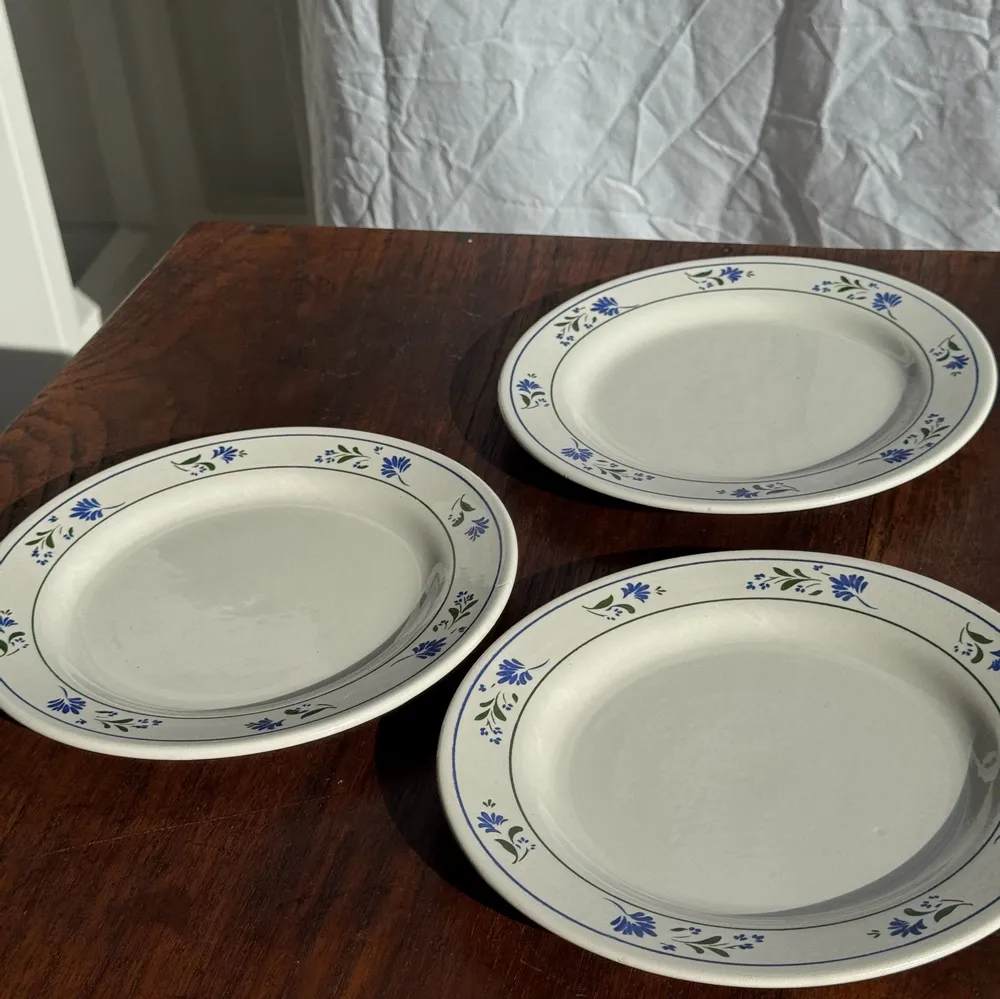 Everyday plates - Set of 3 small dessert plates with blue flower border Pas de Mar - OFFICE OBJETS
